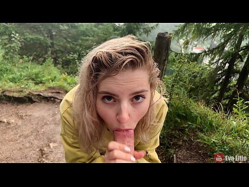 ❤️ Nena traga semen despois dunha mamada pública - Eva Elfi ️  Sexo en nós