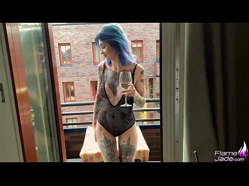 ❤️ Tremenda nena chupando dun trago e fodendo apaixonadamente baixo o ceo aberto ️  Sexo en nós